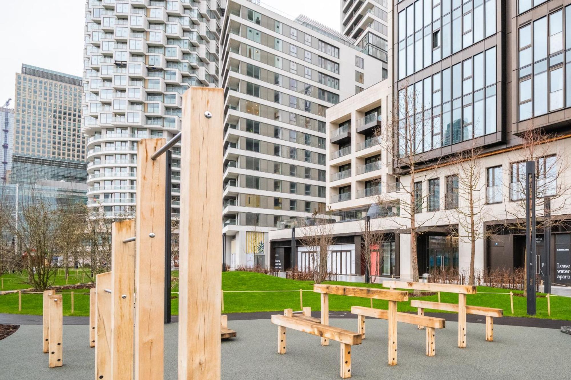Elegant And Modern Apartments In Canary Wharf Right Next To Thames Londres Extérieur photo